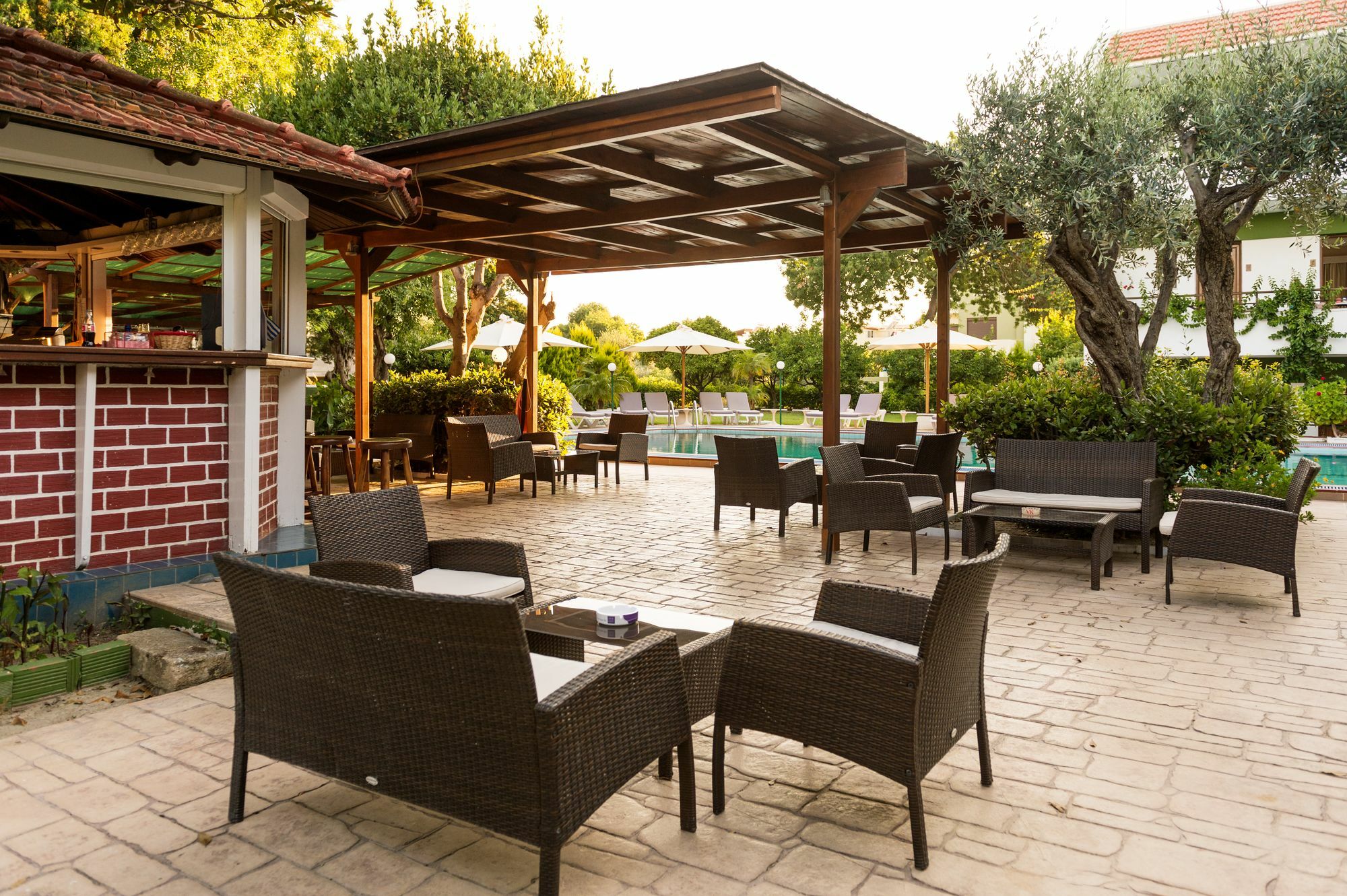 Terinikos Sunny Garden Hotel Junior Suites Ialysos  Esterno foto