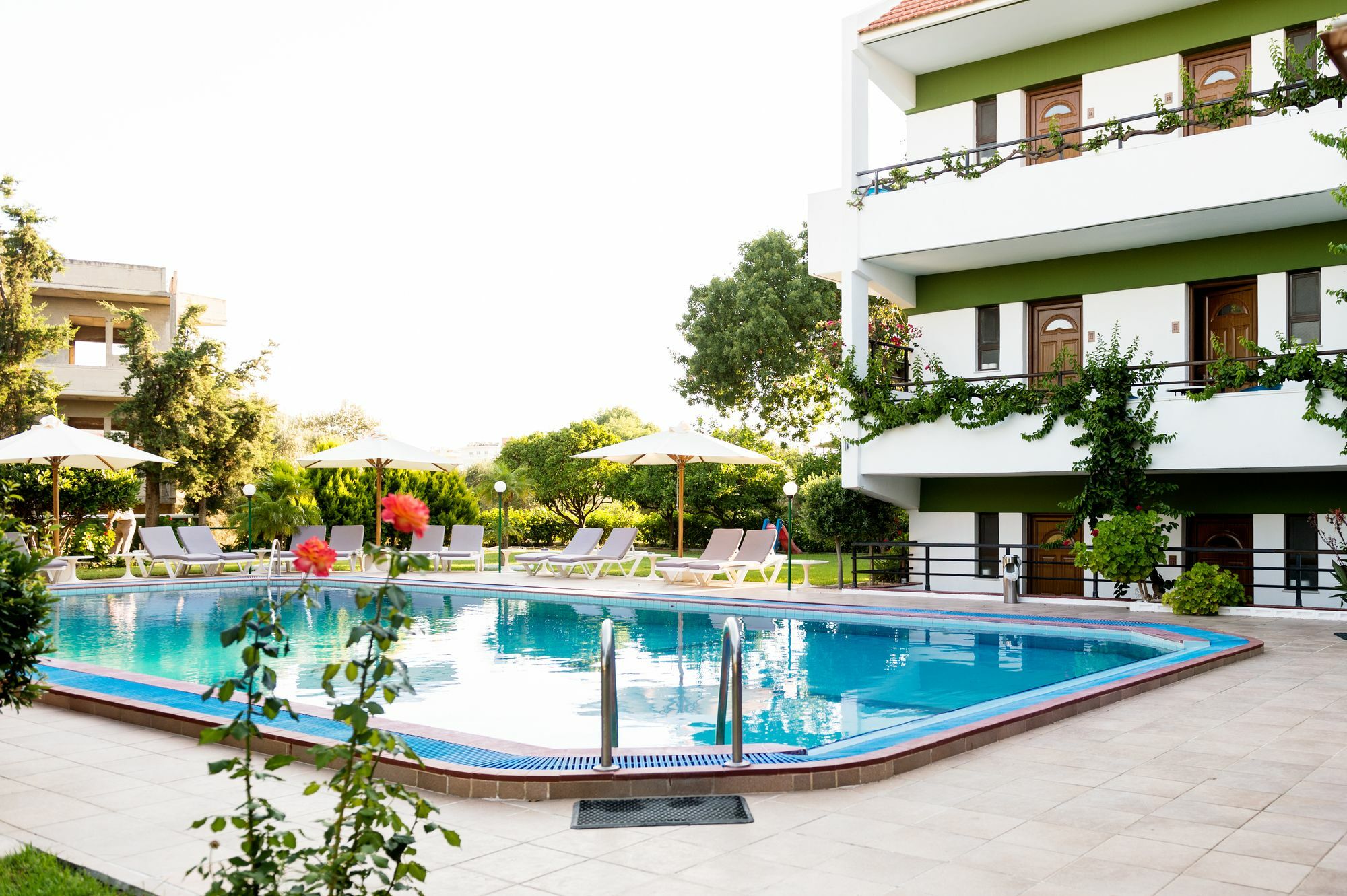 Terinikos Sunny Garden Hotel Junior Suites Ialysos  Esterno foto